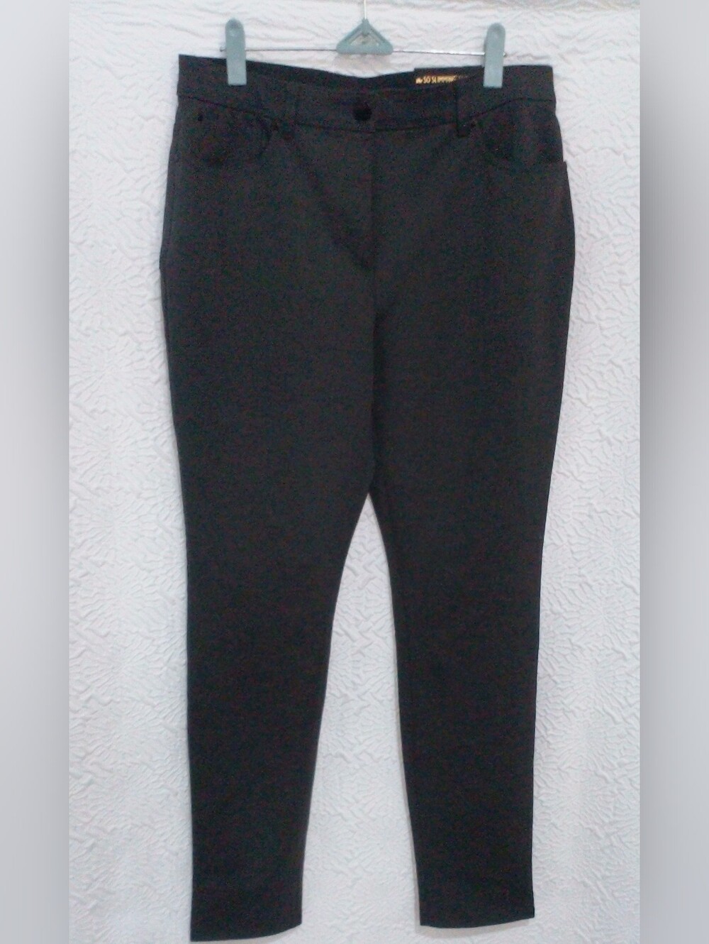 NWT Chico's So Slimming Peyton Slim Leg Pants Gray Heather Size 0.5 (US 6)